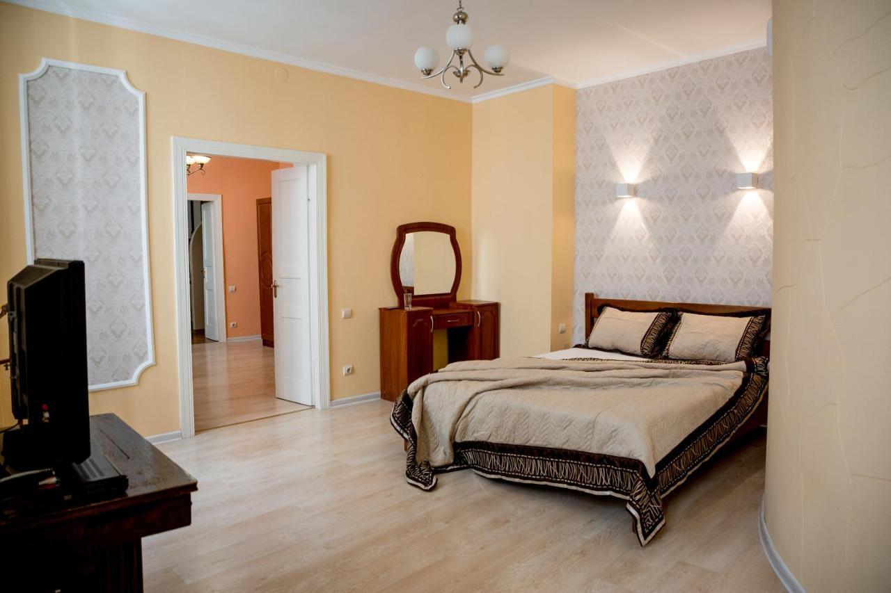 Apartment On Valova Street Lviv Exterior foto
