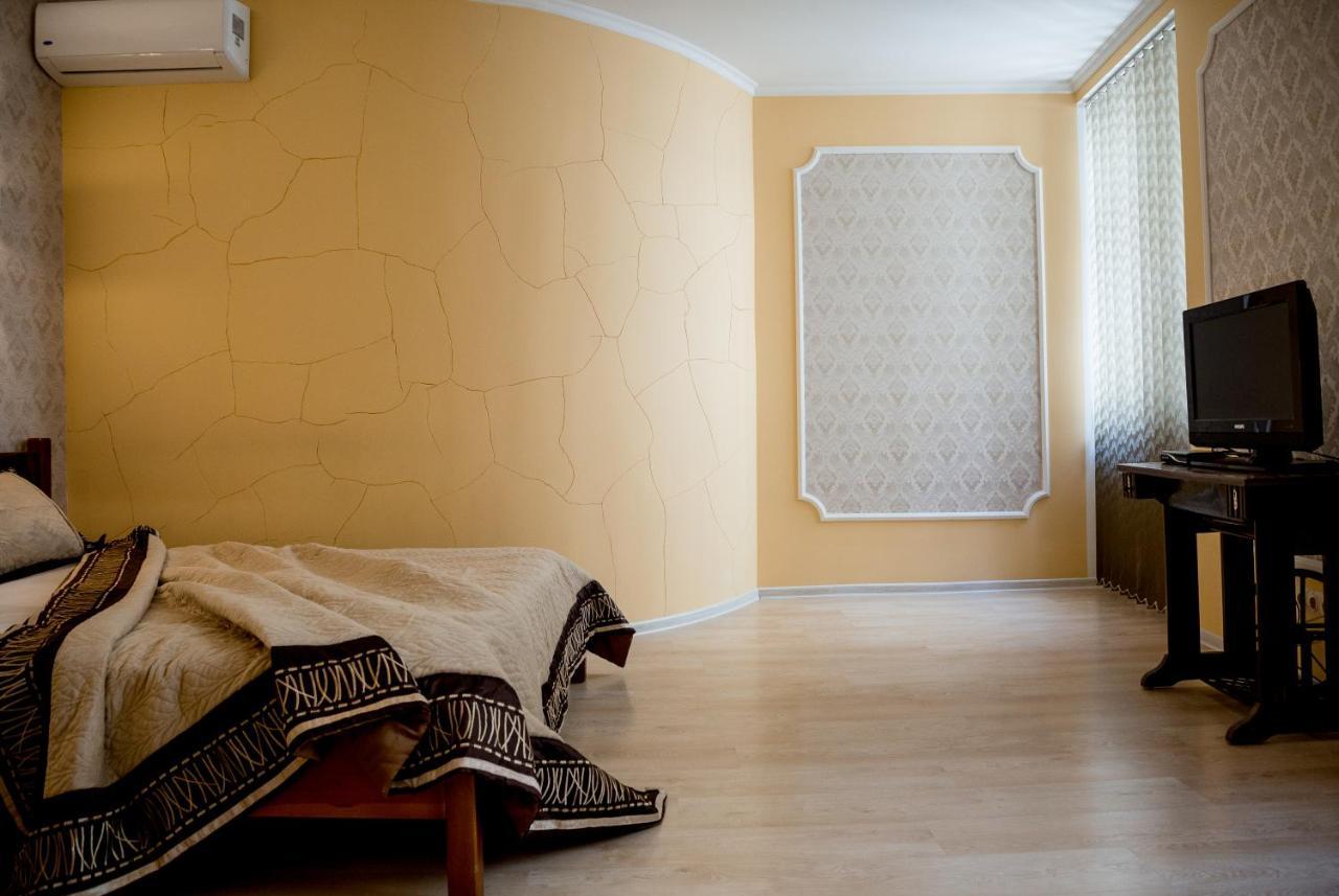 Apartment On Valova Street Lviv Exterior foto