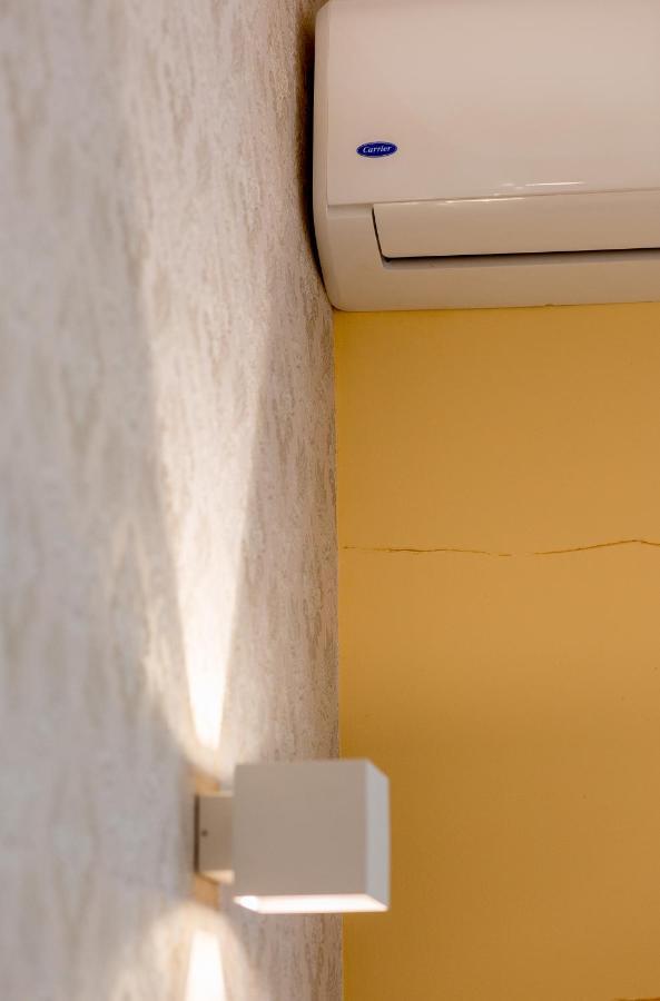 Apartment On Valova Street Lviv Exterior foto